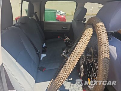 Zdjęcie 6 z 11 samochodu: 2012 DODGE RAM 1500 SLT VIN:1C6RD6LTXCS318082 - miniatura