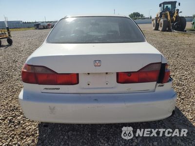 Zdjęcie 6 z 15 samochodu: 2000 HONDA ACCORD EX VIN:1HGCG1652YA060788 - miniatura