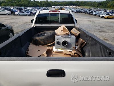 Zdjęcie 10 z 12 samochodu: 2002 TOYOTA TUNDRA VIN:5TBJN32112S221774 - miniatura