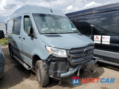 Czwarte zdjęcie samochodu z boku: 2022 MERCEDES-BENZ SPRINTER 2500 VIN:W1W4EBVY3NT090686 - miniatura