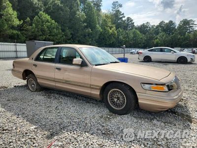 Czwarte zdjęcie samochodu z boku: 1996 MERCURY GRAND MARQUIS LS VIN:2MELM7565TX600430 - miniatura
