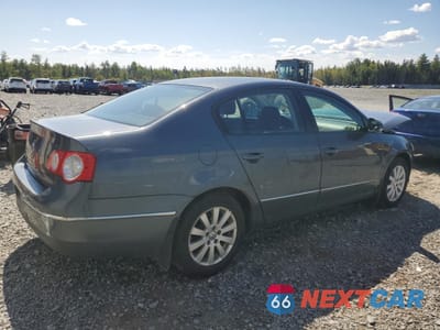 Trzecie zdjęcie samochodu z tyłu: 2010 VOLKSWAGEN PASSAT 2.0T VIN:WVWAK9AN9AE110983 - miniatura