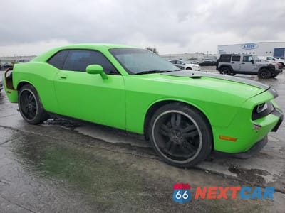 Czwarte zdjęcie samochodu z boku: 2010 DODGE CHALLENGER SE VIN:2B3CJ4DV7AH232746 - miniatura