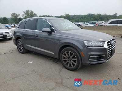 Czwarte zdjęcie samochodu z boku: 2019 AUDI Q7 PREMIUM VIN:WA1AAAF7XKD046727 - miniatura