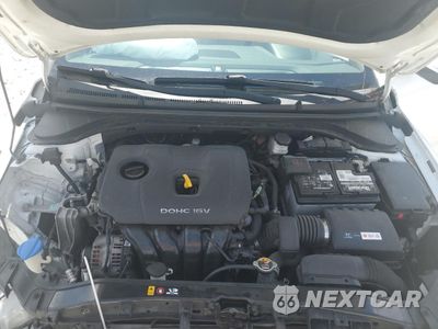 Zdjęcie 11 z 15 samochodu: 2017 HYUNDAI ELANTRA SE VIN:5NPD84LF9HH091740 - miniatura