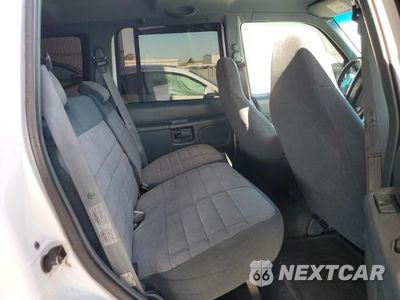 Zdjęcie 11 z 13 samochodu: 1996 FORD EXPLORER VIN:1FMDU34X2TZA58721 - miniatura