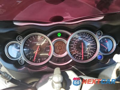 Zdjęcie 7 z 10 samochodu: 2008 SUZUKI GSX1300 R VIN:JS1GX72A082111537 - miniatura