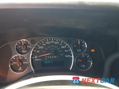 Zdjęcie 9 z 13 samochodu: 2014 CHEVROLET EXPRESS G2500 VIN:1GCWGFCB7E1113614 - miniatura