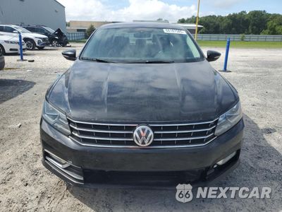 Piąte zdjęcie samochodu w środku: 2016 VOLKSWAGEN PASSAT SE VIN:1VWBS7A37GC059041 - miniatura