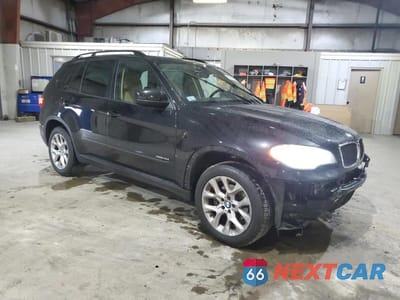 Czwarte zdjęcie samochodu z boku: 2012 BMW X5 XDRIVE35I VIN:5UXZV4C52CL746622 - miniatura