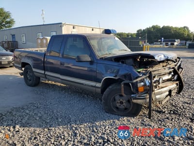 Czwarte zdjęcie samochodu z boku: 1999 CHEVROLET GMT-400 K1500 VIN:1GCEK19R2XR130715 - miniatura