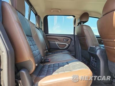 Zdjęcie 10 z 13 samochodu: 2018 NISSAN TITAN XD SL VIN:1N6BA1F40JN526460 - miniatura