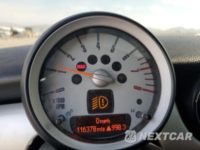 Zdjęcie 9 z 15 samochodu: 2010 MINI COOPER VIN:WMWMF3C50ATZ26825 - miniatura