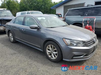Czwarte zdjęcie samochodu z boku: 2016 VOLKSWAGEN PASSAT S VIN:1VWAT7A37GC006476 - miniatura
