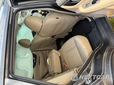 Zdjęcie 6 z 10 samochodu: 2017 NISSAN ROGUE SV VIN:5N1AT2MV0HC815513 - miniatura