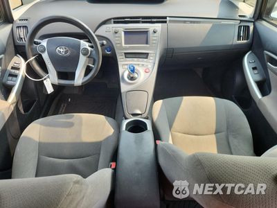 Zdjęcie 8 z 12 samochodu: 2014 TOYOTA PRIUS PLUG-IN VIN:JTDKN3DPXE3054317 - miniatura