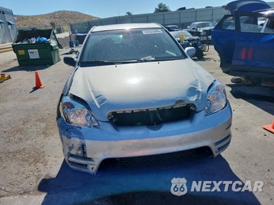 Piąte zdjęcie samochodu w środku: 2004 TOYOTA COROLLA MATRIX XR VIN:2T1KR32E04C236653 - miniatura