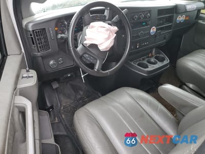 Zdjęcie 8 z 12 samochodu: 2022 CHEVROLET EXPRESS G3500 VIN:1GCZGGFPXN1261959 - miniatura