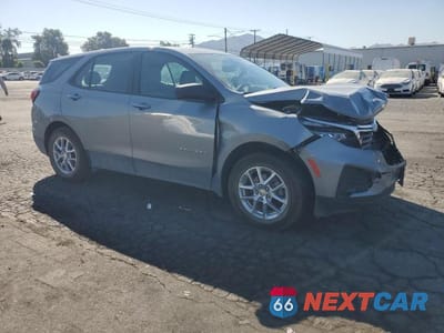 Czwarte zdjęcie samochodu z boku: 2023 CHEVROLET EQUINOX LS VIN:3GNAXHEG1PL202919 - miniatura