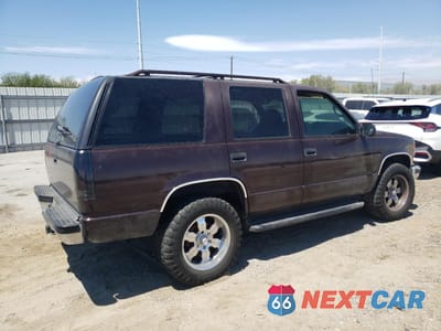 Trzecie zdjęcie samochodu z tyłu: 1997 CHEVROLET TAHOE K1500 VIN:1GNEK13R4VJ364091 - miniatura