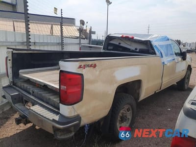 Trzecie zdjęcie samochodu z tyłu: 2018 CHEVROLET SILVERADO K2500 HEAVY DUTY LT VIN:1GC1KVEG2JF261212 - miniatura