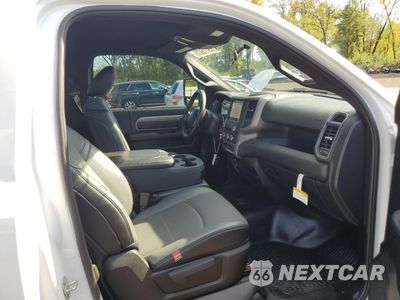 Zdjęcie 10 z 13 samochodu: 2024 RAM 2500 TRADESMAN VIN:3C6MR5AJ0RG102703 - miniatura