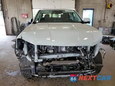 Piąte zdjęcie samochodu w środku: 2024 FORD RANGER LARIAT VIN:1FTER4KH7RLE75243 - miniatura