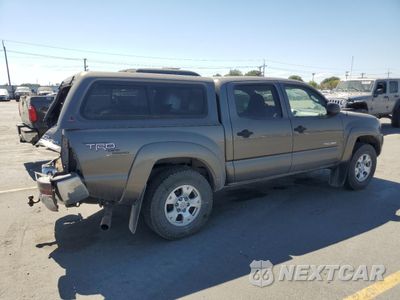 Trzecie zdjęcie samochodu z tyłu: 2010 TOYOTA TACOMA DOUBLE CAB VIN:5TELU4EN9AZ704390 - miniatura