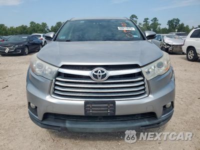 Piąte zdjęcie samochodu w środku: 2016 TOYOTA HIGHLANDER XLE VIN:5TDJKRFH9GS313894 - miniatura