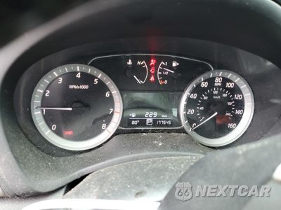 Zdjęcie 9 z 12 samochodu: 2013 NISSAN SENTRA S VIN:3N1AB7AP6DL662048 - miniatura