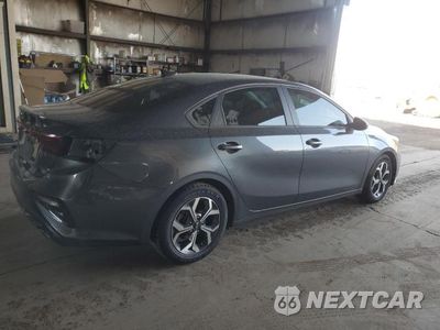 Trzecie zdjęcie samochodu z tyłu: 2021 KIA FORTE FE VIN:3KPF24AD5ME335054 - miniatura