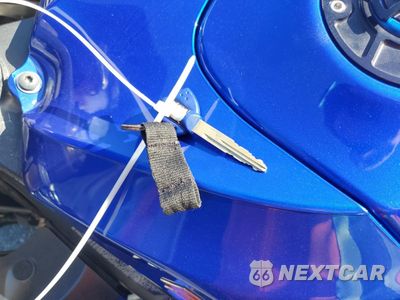 Zdjęcie 8 z 9 samochodu: 2006 SUZUKI GSX-R600 K6 VIN:JS1GN7DA962103260 - miniatura