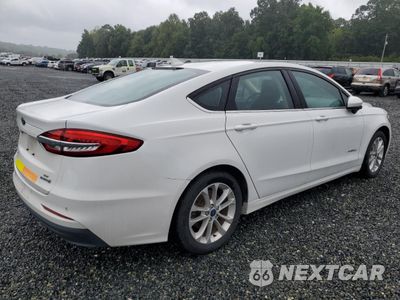 Trzecie zdjęcie samochodu z tyłu: 2019 FORD FUSION SE VIN:3FA6P0LU5KR285128 - miniatura