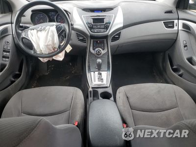 Zdjęcie 8 z 15 samochodu: 2013 HYUNDAI ELANTRA GLS VIN:KMHDH4AE0DU680634 - miniatura