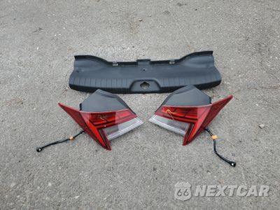Zdjęcie 12 z 16 samochodu: 2021 HYUNDAI ELANTRA LIMITED VIN:KMHLP4AGXMU118496 - miniatura