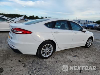 Trzecie zdjęcie samochodu z tyłu: 2019 FORD FUSION SE VIN:3FA6P0LUXKR119297 - miniatura