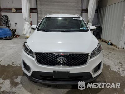 Piąte zdjęcie samochodu w środku: 2017 KIA SORENTO LX VIN:5XYPGDA39HG269436 - miniatura