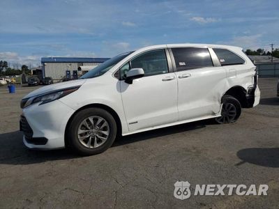 2021 TOYOTA SIENNA LE 5TDKRKEC6MS043743 - główne zdjęcie licytacji z USA - miniatura