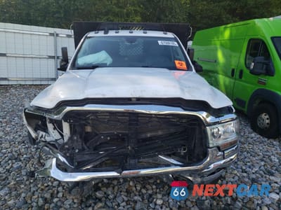 Piąte zdjęcie samochodu w środku: 2020 RAM 5500 VIN:3C7WRNBL0LG151623 - miniatura