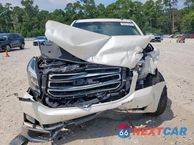 Piąte zdjęcie samochodu w środku: 2015 GMC YUKON XL C1500 SLT VIN:1GKS1HKC8FR179246 - miniatura