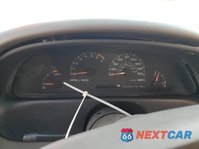 Zdjęcie 9 z 12 samochodu: 1996 CHEVROLET CAPRICE / IMPALA CLASSIC SS VIN:1G1BL52P0TR164834 - miniatura