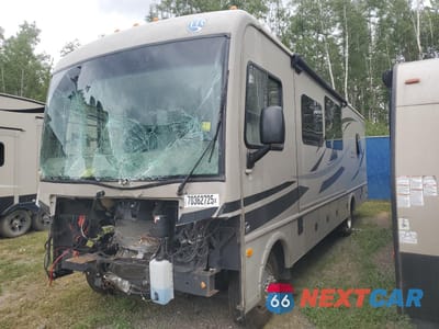Drugie zdjęcie samochodu z przodu: 2016 FORD F53 VIN:1F65F5DY9G0A07625 - miniatura