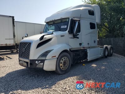 Drugie zdjęcie samochodu z przodu: 2019 VOLVO VNL SEMI TRUCK VIN:4V4NC9EH0KN905347 - miniatura