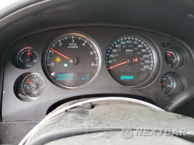 Zdjęcie 9 z 13 samochodu: 2011 GMC YUKON DENALI VIN:1GKS2EEF0BR331662 - miniatura