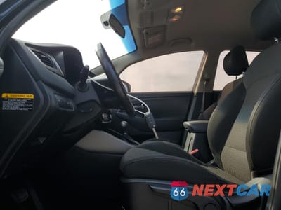 Zdjęcie 7 z 14 samochodu: 2017 KIA RONDO VIN:KNAHT8A38H7180216 - miniatura