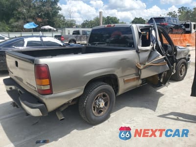 Trzecie zdjęcie samochodu z tyłu: 2001 CHEVROLET SILVERADO C1500 VIN:2GCEC19V211194196 - miniatura