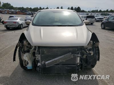 Piąte zdjęcie samochodu w środku: 2017 FORD ESCAPE SE VIN:1FMCU0GD9HUB39196 - miniatura