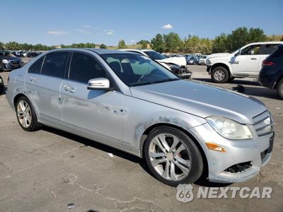 Czwarte zdjęcie samochodu z boku: 2013 MERCEDES-BENZ C 300 4MATIC VIN:WDDGF8AB2DR281060 - miniatura