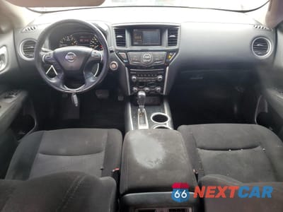 Zdjęcie 8 z 13 samochodu: 2014 NISSAN PATHFINDER S VIN:5N1AR2MN2EC711809 - miniatura