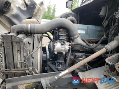 Zdjęcie 7 z 10 samochodu: 1999 VOLVO VN VIN:4VG7DARF7XN772998 - miniatura